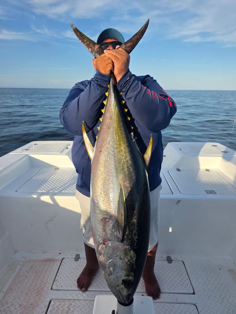 Pesca deportiva — Pita's Tours (2)